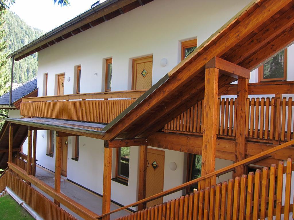 Ferienwohnung Earthloft Bad Kleinkirchheim Bilik gambar